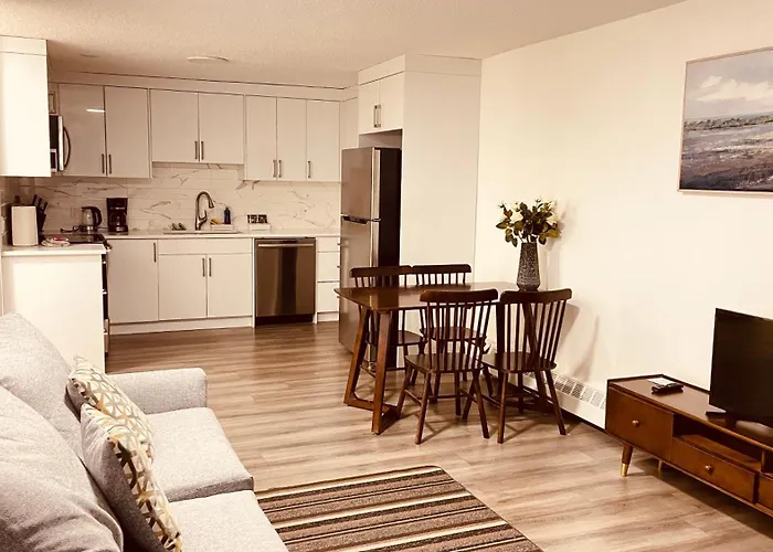 #202 Cozy Mountain View 2 Bedrooms In Dt